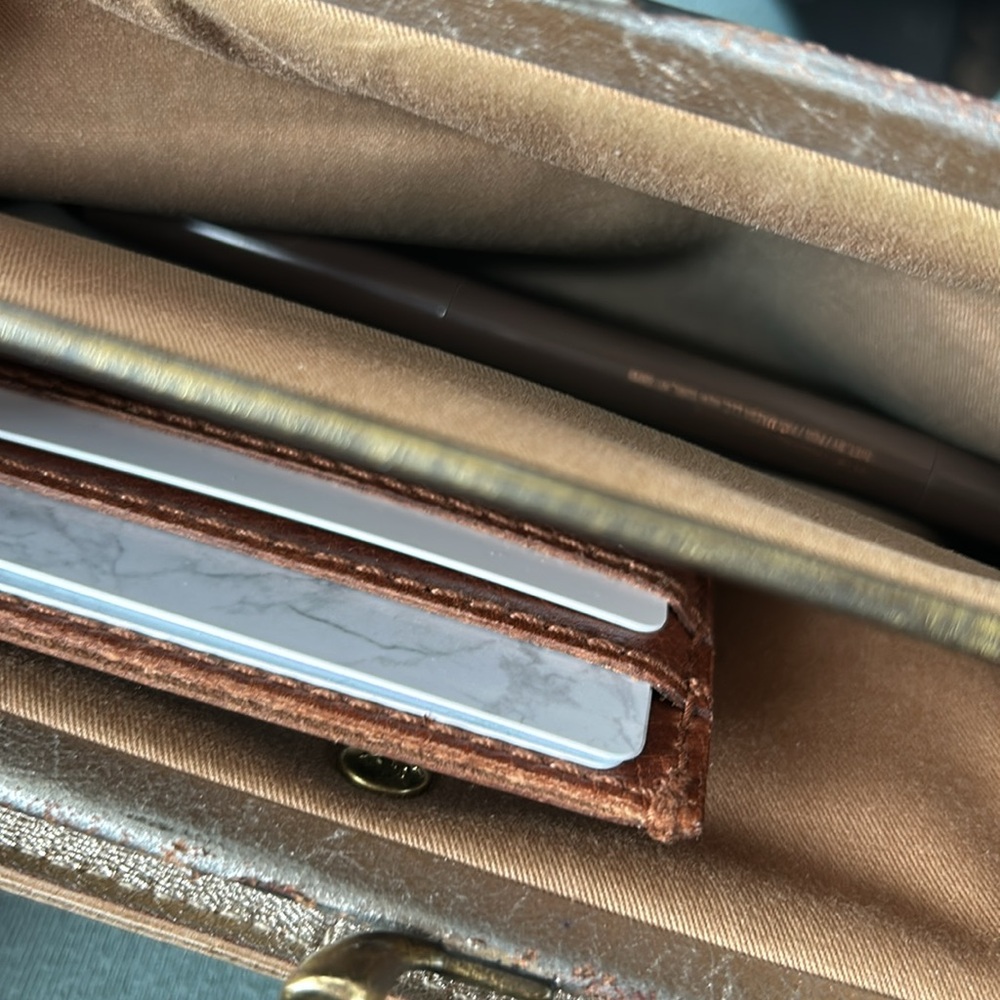 Metallic Gold IL Bisonte Clutch Kisslock Multifunctional Leather Phone wallet - Picture 12 of 12